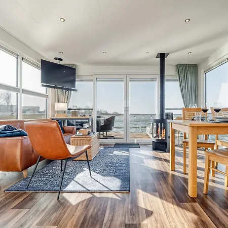 Bright Base With Coastal Access Ribnitz-Damgarten